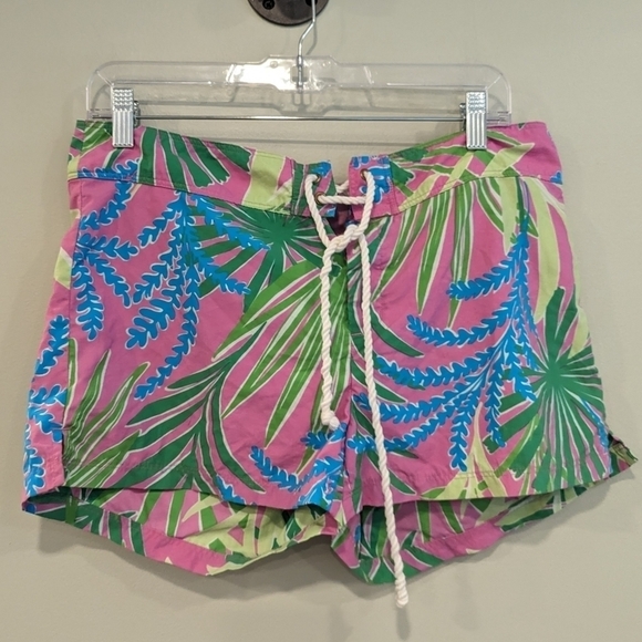 Lilly Pulitzer Pants - Lilly Pulitzer Pink Leafy Board Shorts Tie Closure Size Large